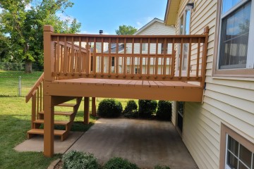 deck-staining-services-1
